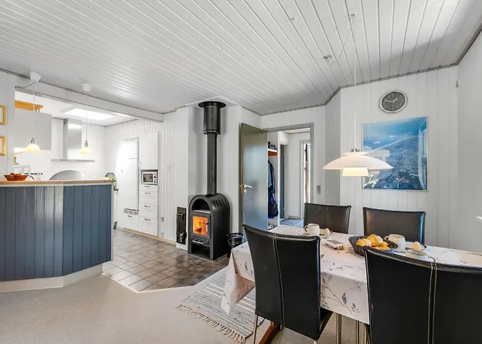 Skakke - 900m From The Sea By Interhome Blåvand